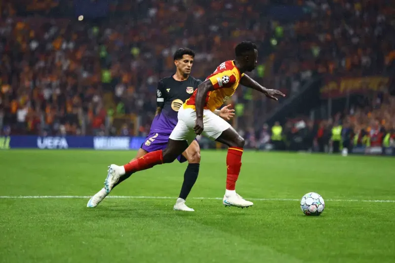 Galatasaray ve Barcelona Arasındaki Dev Maçın İlk Yarısı Berabere Tamamlandı