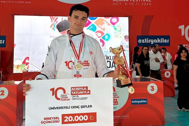 Kapadokya Üniversitesi Öğrencilerinden Adana Lezzet Festivali'nde Büyük Başarı