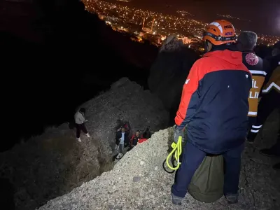 Nevşehir'de Yolunu Kaybeden Motosiklet Sürücüsü Kayalıklardan Düştü