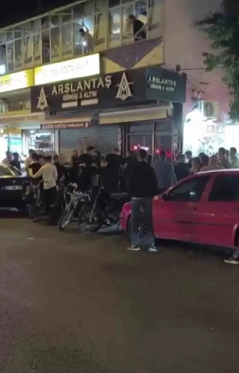 Hatay'daki Nişan Töreninde Sandalyeli Kavga Çıktı