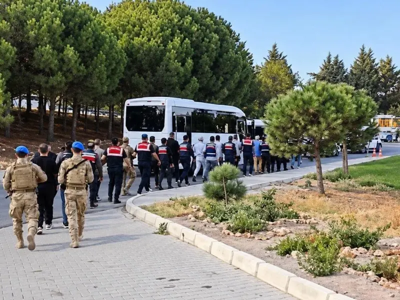 Çeşme Belediyesindeki Rüşvet ve Suç Örgütü Operasyonunda 10 Kişi Tutuklandı