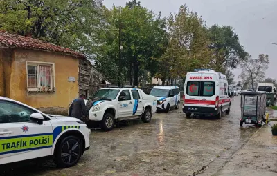 Tekirdağ Malkara'da Resmi Araç ile Motosiklet Çarpıştı: 1 Yaralı