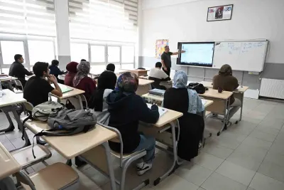 Malatya'da İki Yüz Öğrenci Üniversite Sınavına Kernek Külliyesi'nde Hazırlanıyor