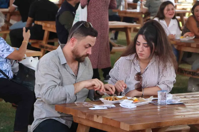Adana Uluslararası Lezzet Festivali İkinci Gününde Yoğun İlgi Görüyor