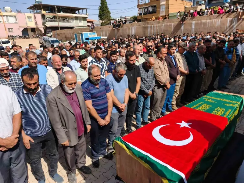 Girne Açıklarındaki Gemi Faciasında Hayatını Kaybeden Mustafa Demir Hatay'da Toprağa Verildi