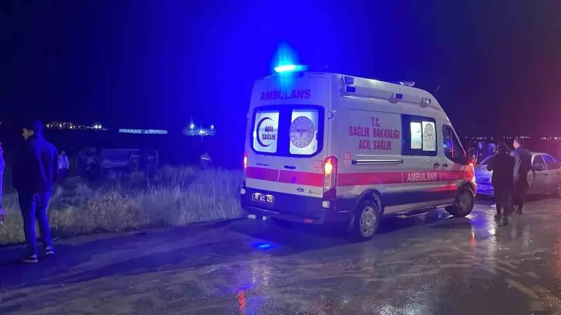 Karaman'da Yağış Sebebiyle Kayganlaşan Yolda Kaza: 1 Yaralı