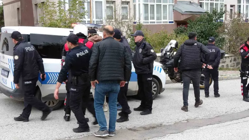 Erzurum'da Kardeşler Arasındaki Silahlı Kavga Paniğe Neden Oldu