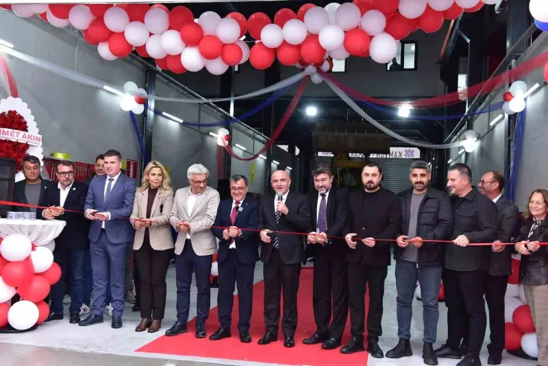 Altıeylül Belediyesi Yeni Araç Bakım ve Onarım Tesisini Hizmete Açtı