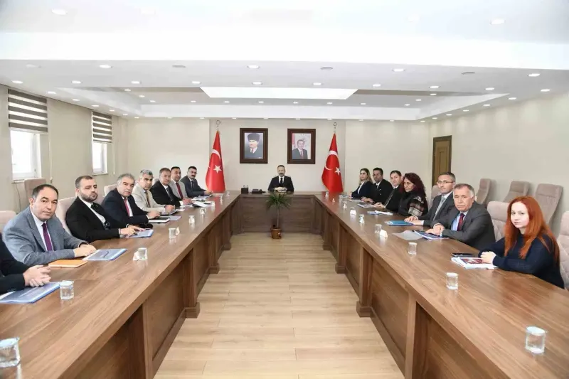 Ardahan Valiliği'nde Sanayi ve Teknoloji İş Birliği Kurulu Toplantısı Düzenlendi