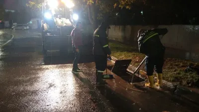 Çayırova'da Yoğun Sağanağa Karşı Ekipler Gece Boyunca Saha Taraması Yaptı
