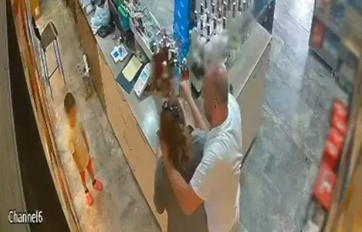 İzmir'de Eşini Çocuğunun Gözü Önünde Poşetle Boğmaya Çalışan Zanlı Tutuklandı