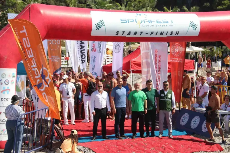 Fethiye Ölüdeniz Açık Su Yüzme Yarışları Rekor Katılımla Başladı