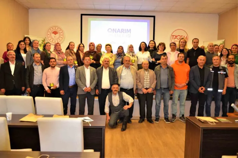 Germencikli İncir Üreticisi Kadınlar Dünya Kadın Çiftçiler Gününde Buluştu
