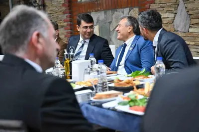 Uşak Valisi Serdar Kartal Şehit Aileleri ve Gazilerle Buluştu