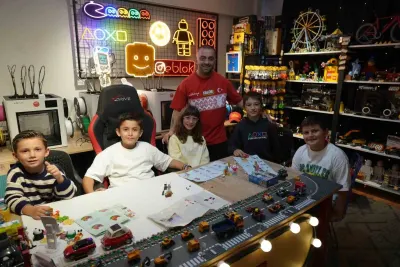 Sağlık Çalışanı Erdi Erol 17 Yılda Milyonluk Lego Koleksiyonu Kurdu