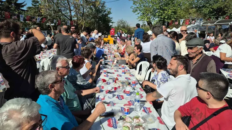 Tekirdağ’da Türk ve Yunan Mübadil Torunları Aynı Sofrada Buluştu