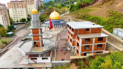 Karamürsel Aksa Camii İ inşaatına Kocaeli Büyükşehir Belediyesinden Büyük Malzeme Desteği