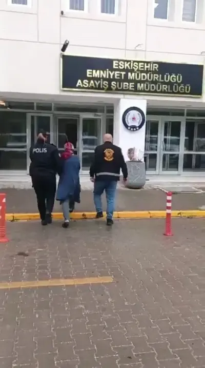 Eskişehir'de Uzun Süredir Aranan Yağma Hükümlüsü Yakalandı