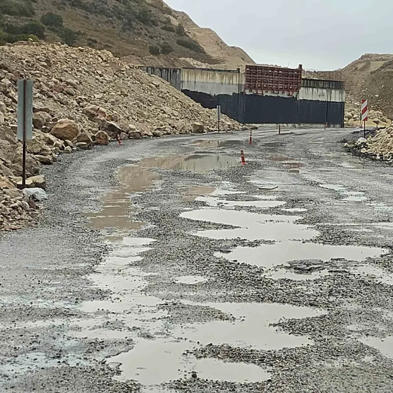 Eskişehir Seyitgazi-Kırka Yolundaki Bozulmalar Sürücüleri İsyan Ettirdi