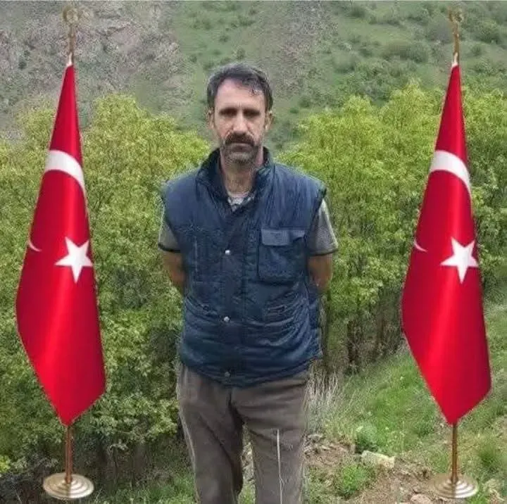 Düğün Yolunda Otomobil Çarptı: Amca Hayatını Kaybetti Yeğeni Yaralandı