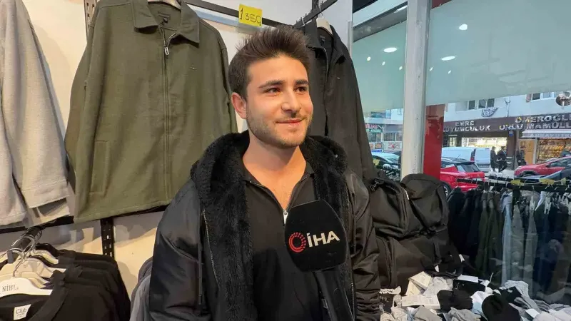 Arnavutköy’de Küçük Çocukla Gelen Şüpheli Mağazadan Kıyafet Çaldı