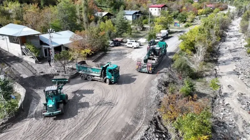 Erzurum Uzundere'de Şiddetli Yağış Sonrası Sel ve Rusubata DSİ Müdahalesi