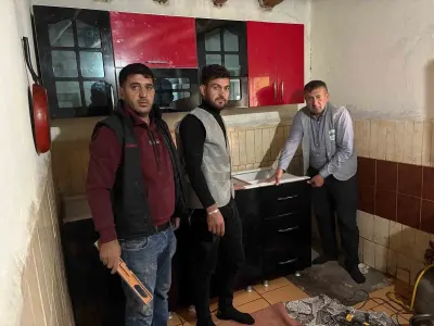 Ağrı'da İhtiyaç Sahibi Ailelere Dernekten Yardım Eli