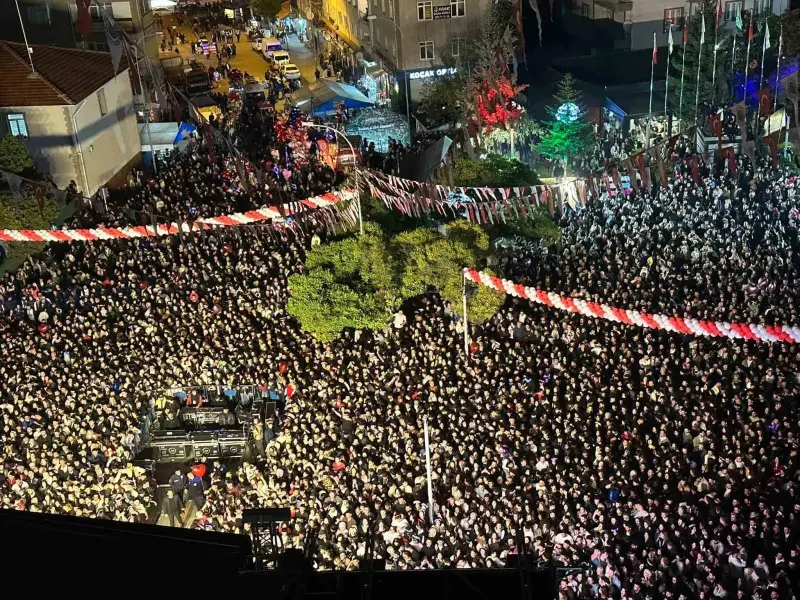 Kaman'daki Festivalde Ece Seçkin ve Poizi Rüzgarı Esti