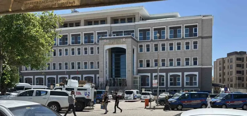 Şanlıurfa Siverek'te Üvey Anne ve İki Kişi Tutuklandı