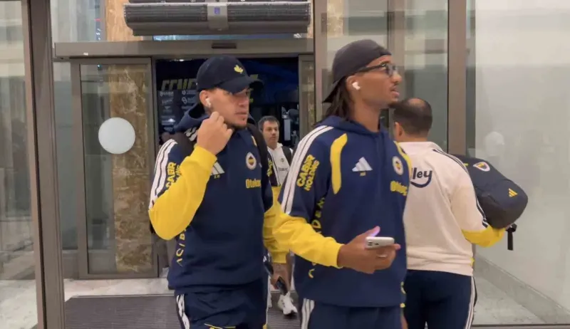 Fenerbahçe Kafilesi Çaykur Rizespor Deplasmanı Sonrasında İstanbul'a Döndü