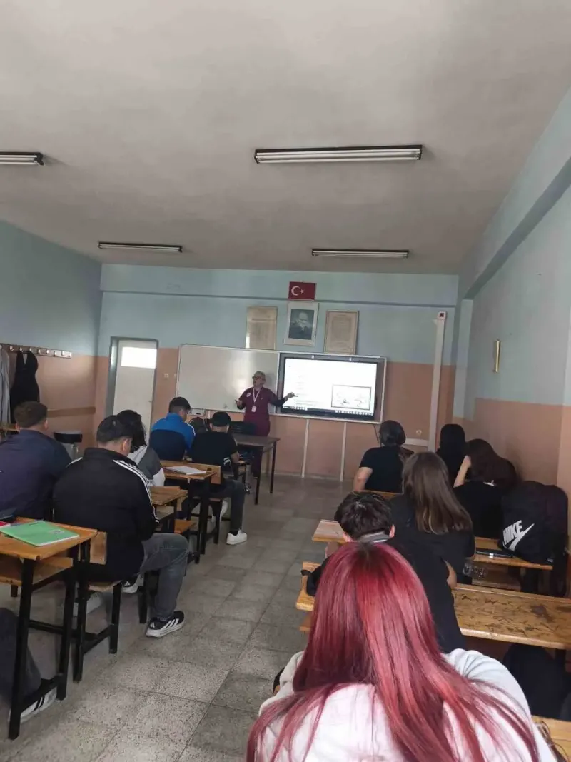 Söke'de Öğrencilere Sağlıklı Yaşam ve Diyabet Eğitimi