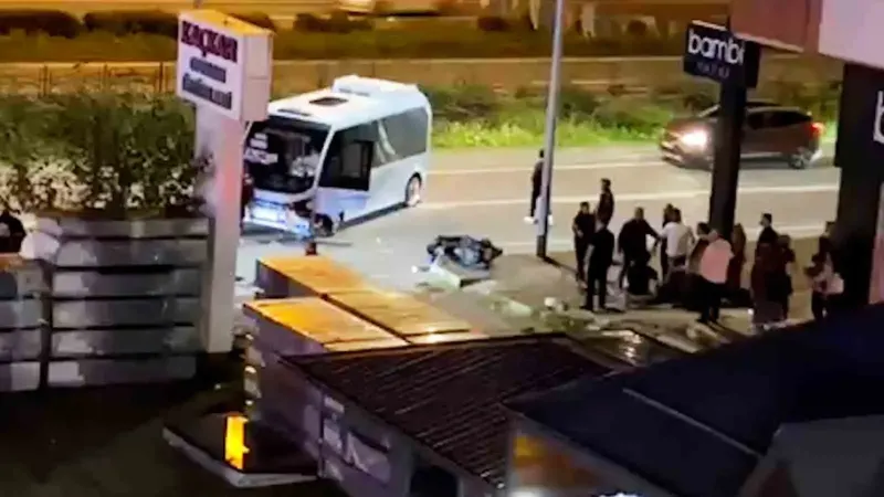 Rize’de Minibüs İle Motokurye Çarpıştı: Bir Kişi Hayatını Kaybetti