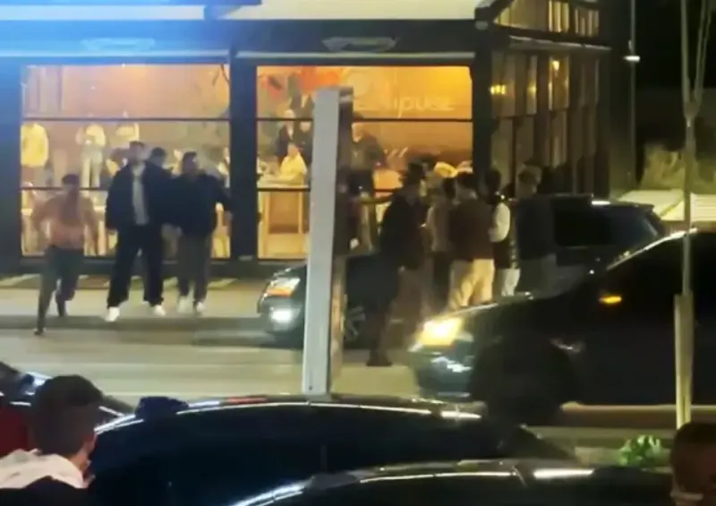 Aksaray'da Yol Verme Kavgası Kameraya Böyle Yansıdı