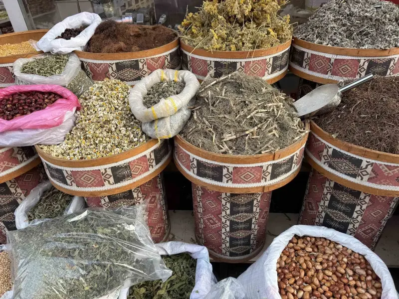 Iğdır'da Soğuk Havalar Baharatçıların İşlerini Artırdı