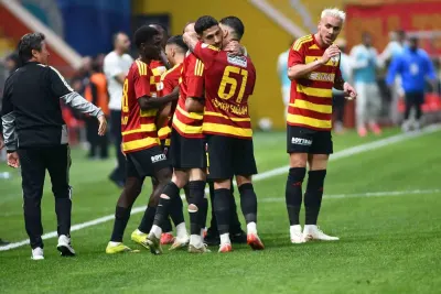 Kayserispor Manisa FK Engellerini Aşarak Yedinci Zaferini Kutladı