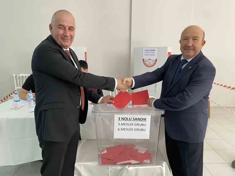 Alaşehir Ticaret ve Sanayi Odası Seçimlerinde Hüseyin Öztürk Başkanlığa Getirildi