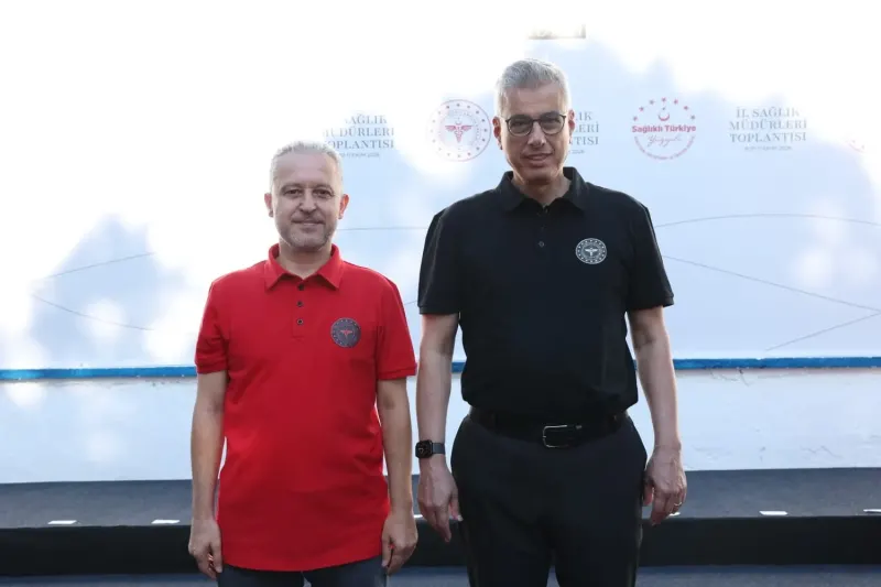 Düzce Sağlık Müdürü Yılmaz, Bakan Memişoğlu İle İzmir'deki Toplantıda Buluştu