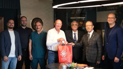 Dünyaca Ünlü Cerrah Christophe Mathoulin Bursa Hayat Hastanesi’ni Ziyaret Etti