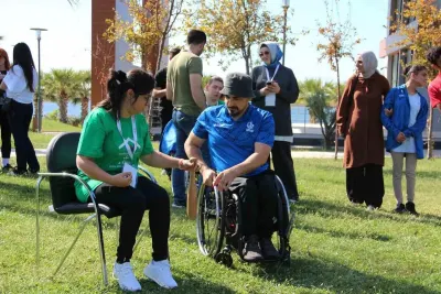 Serebral Palsili Gençler ve Aileleri Çanakkale'deki Pilot Kampın Ardından Buluştu