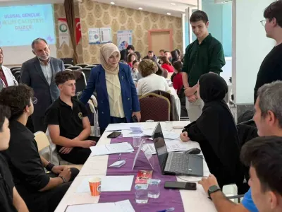 Düzce'de Düzenlenen Ulusal Gençlik İklim Çalıştayı'nda Öğrenciler Çözüm Önerilerini Sundu