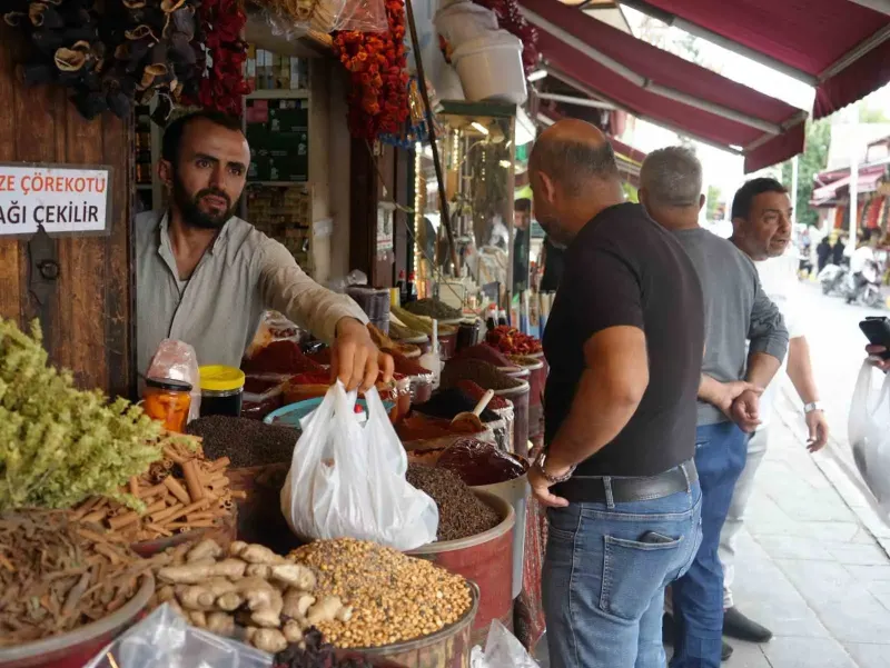 Gaziantep'te Kış Mevsimiyle Birlikte Aktarlarda Yoğunluk Yaşanıyor