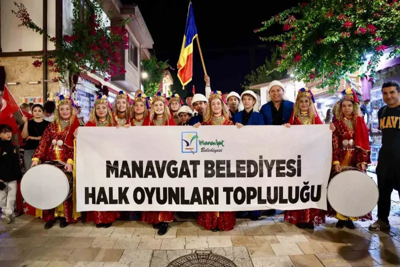 Manavgat Uluslararası Halk Dansları Festivali Renkli Kortejle Başladı