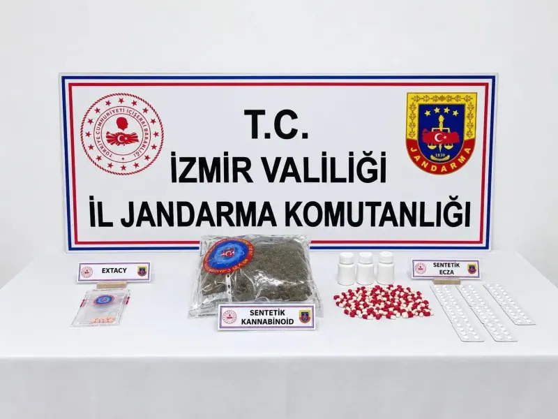 İzmir'de Jandarmadan Uyuşturucu ve Kaçak Sigara Baskını: 2 Tutuklama
