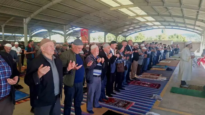 Kütahya Hisarcık'ta Geleneksel Hak'ka Şükür Ve Yağmur Duası Gerçekleştirildi