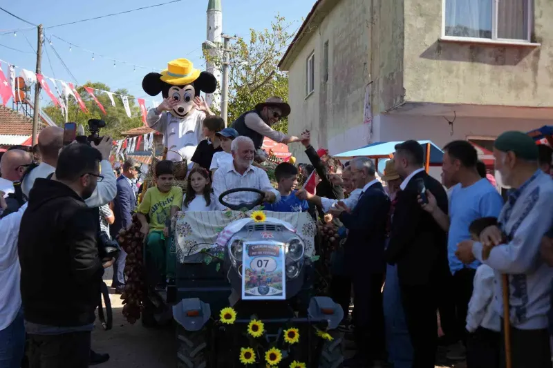 Kocaeli'nde Patpatlar Gelin Gibi Süsletilerek Festival Düzenlendi