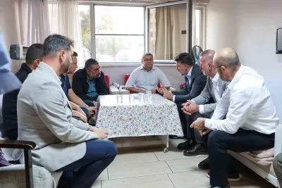 Bursa Büyükşehir Belediye Başkan Vekili Şahin Biba Manisa'daki Kazada Yaralananları Ziyaret Etti