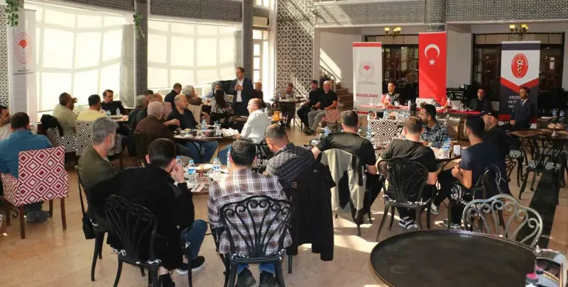 Erzincan'da Veteriner Hekimlere Yeni Mevzuat Eğitimi Verildi