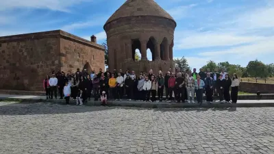 Bitlis Ahlat'ta Doğa Ve Tarih Tutkunları Buluştu