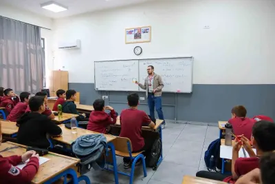 Menemen Belediyesinden Öğrencilere 40 Bin Dijital Eğitim Paketi Desteği