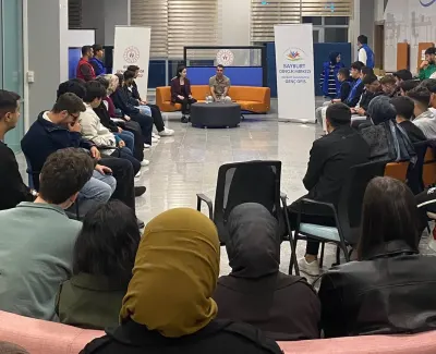 Milli Boksör Onur Şipal Kariyer Günleri Kapsamında Gençlerle Buluştu